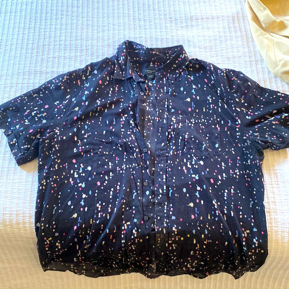 Club Monaco XL slim fit short sleeve shirt
